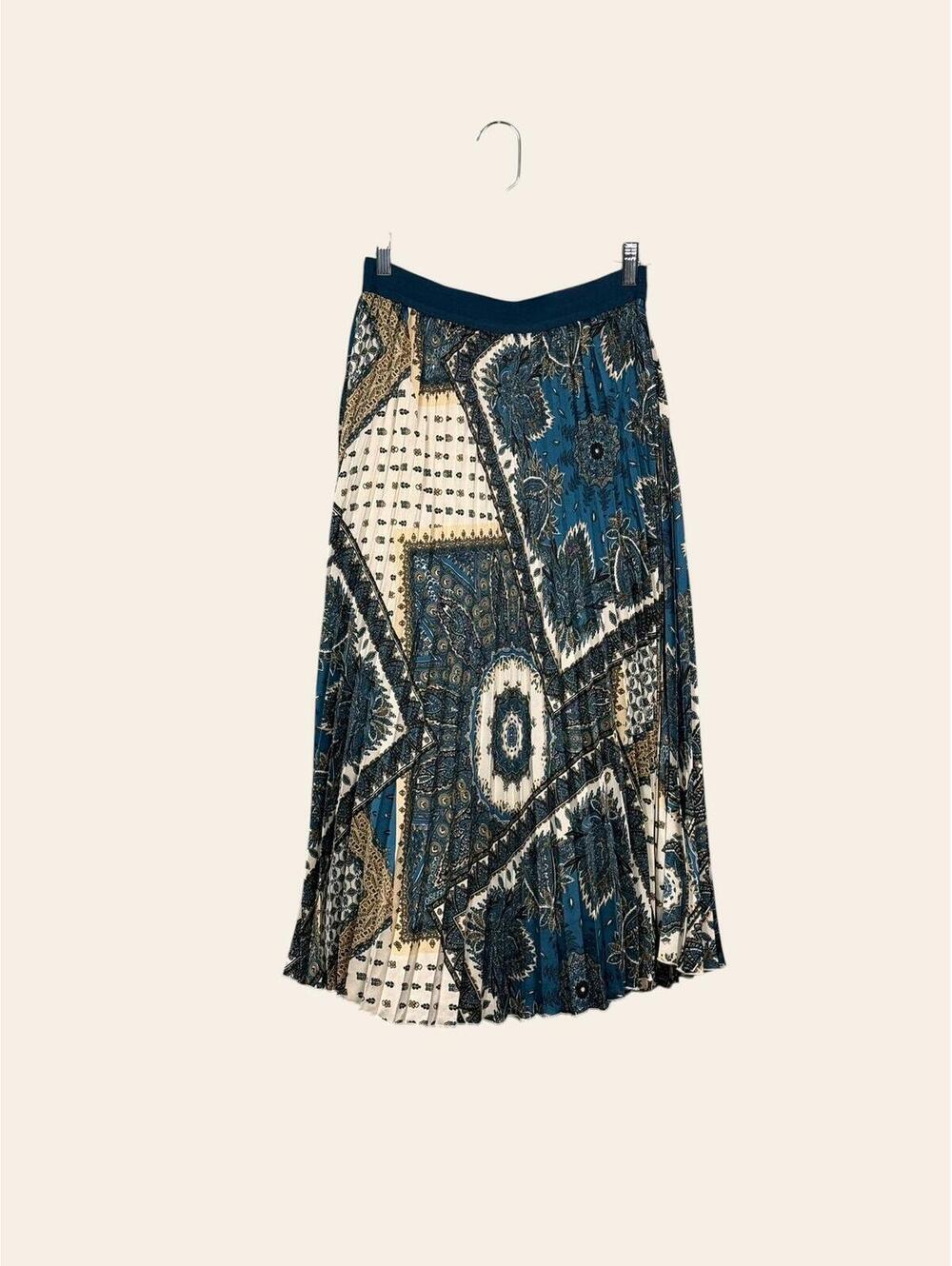 Lilac Pleated Pattern Skirt